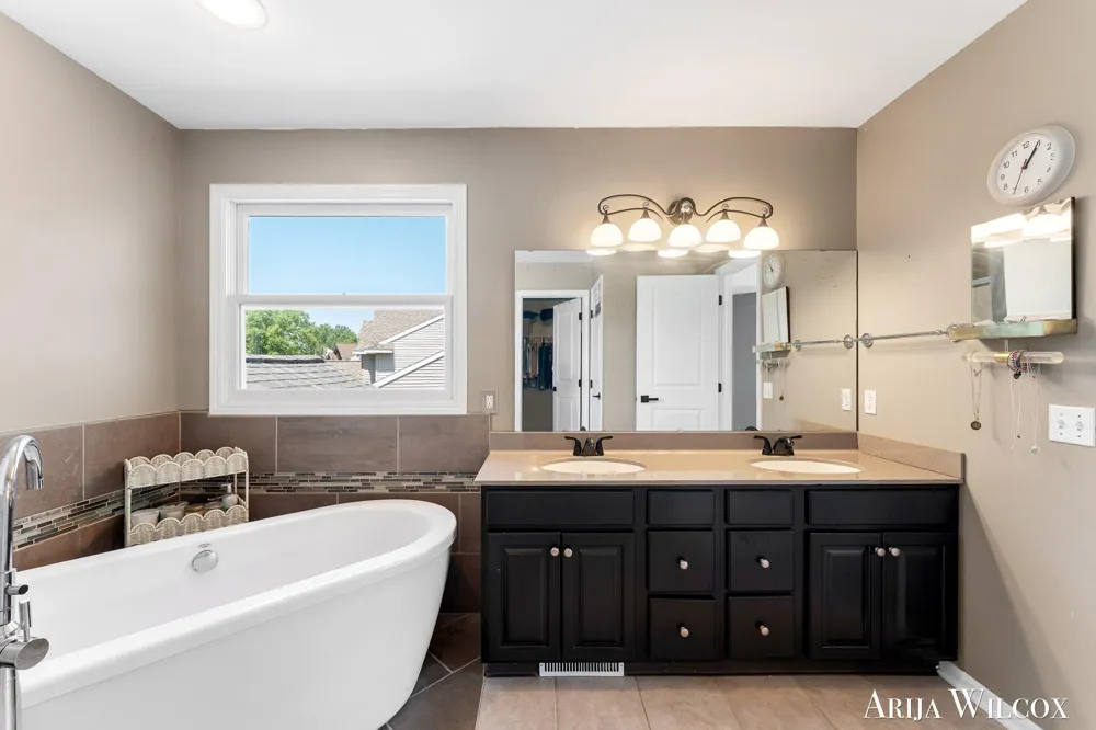 974 Dogwood Meadows Drive SE Ada Township, MI 49301