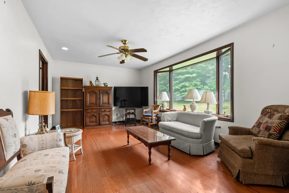 2651 S 4th Street Oshtemo Charter Township, MI 49009