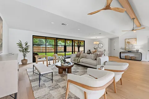 5810 Marilyn Drive