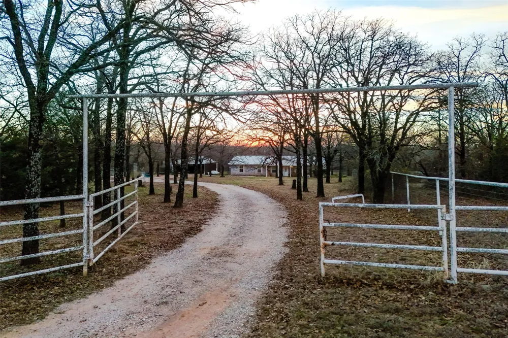 241 County Road 3689 Paradise, TX 76073