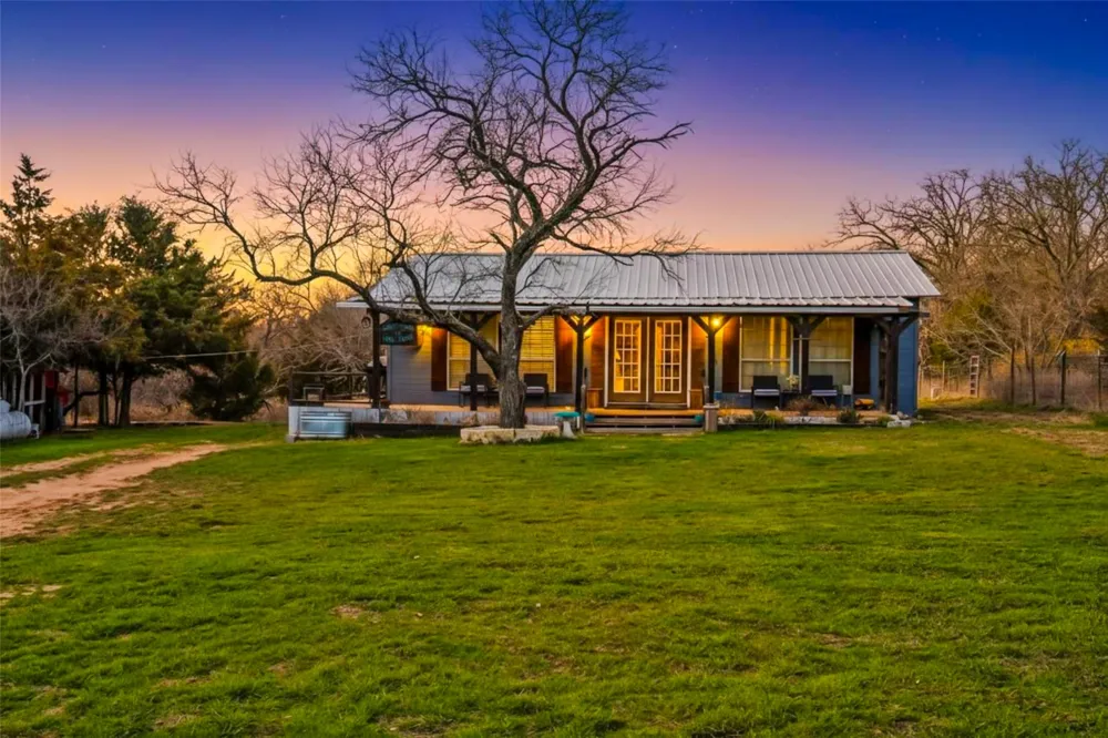 241 County Road 3689 Paradise, TX 76073