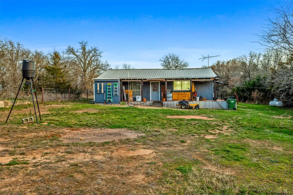 241 County Road 3689 Paradise, TX 76073