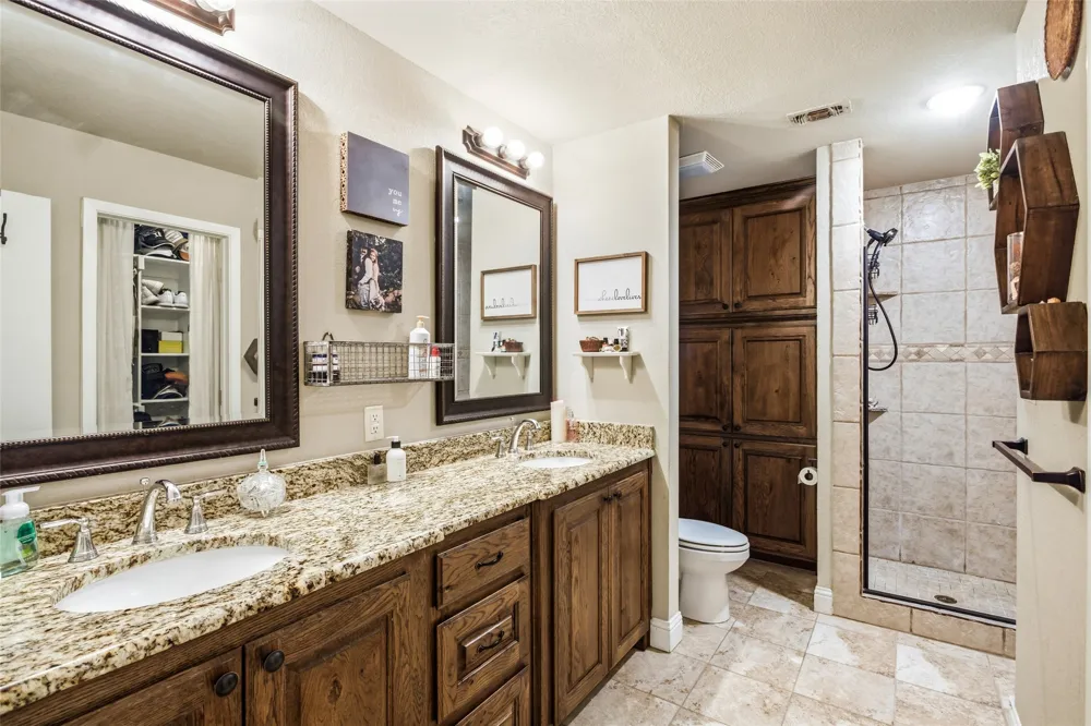 241 County Road 3689 Paradise, TX 76073