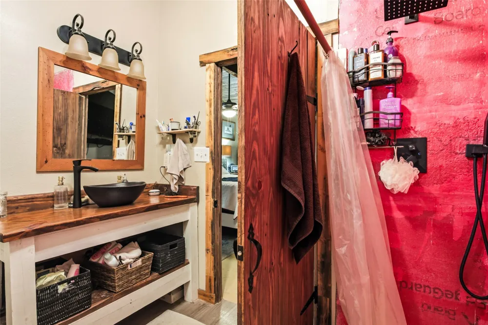 241 County Road 3689 Paradise, TX 76073