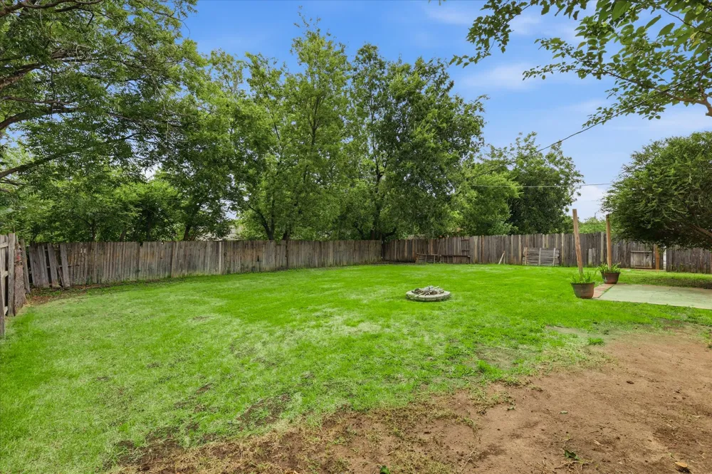 6540 Bernadine Drive Watauga, TX 76148