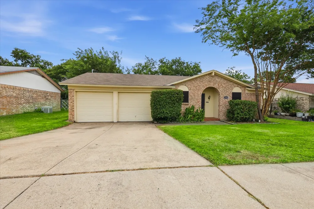 6540 Bernadine Drive Watauga, TX 76148