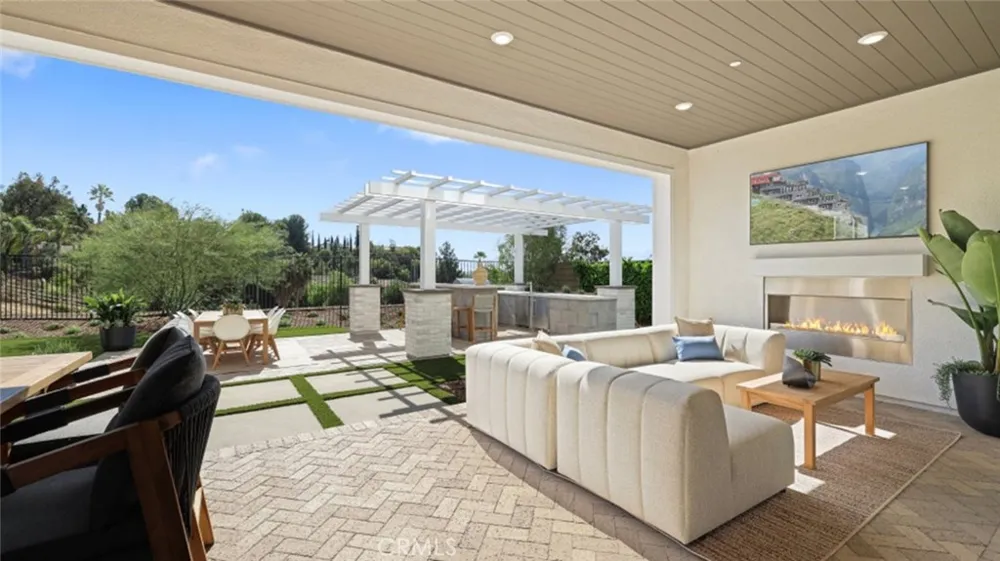 21441 Cloud Ridge Yorba Linda, CA 92887