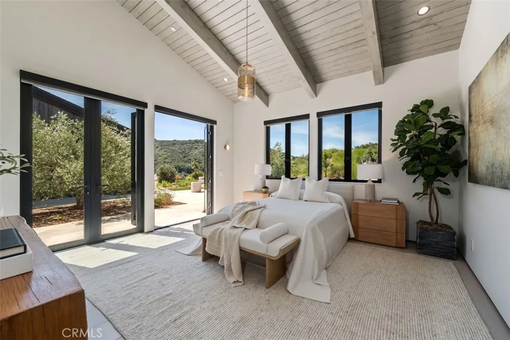3121 Old Topanga Canyon Calabasas, CA 90290