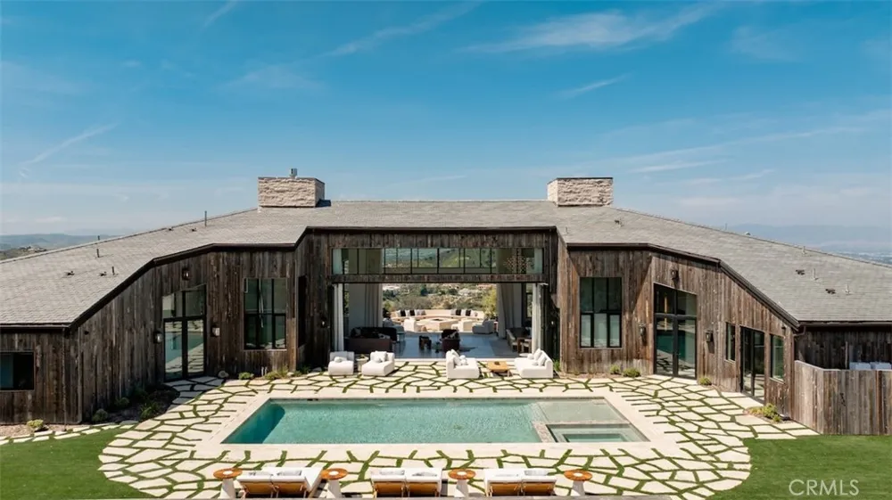 3121 Old Topanga Canyon Calabasas, CA 90290