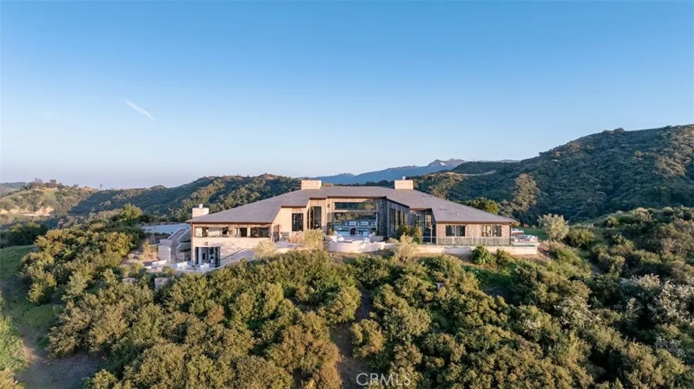 3121 Old Topanga Canyon Calabasas, CA 90290