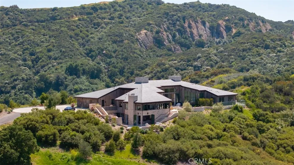 3121 Old Topanga Canyon Calabasas, CA 90290
