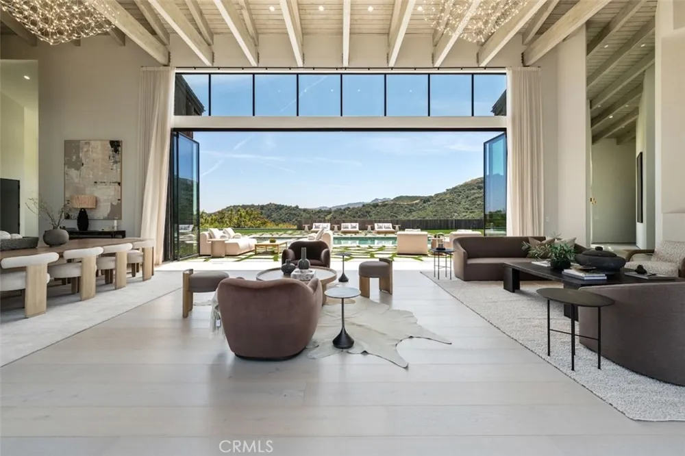 3121 Old Topanga Canyon Calabasas, CA 90290