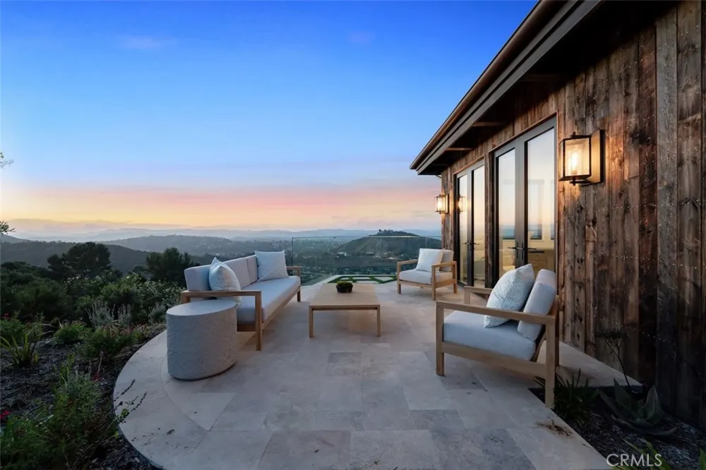 3121 Old Topanga Canyon Calabasas, CA 90290
