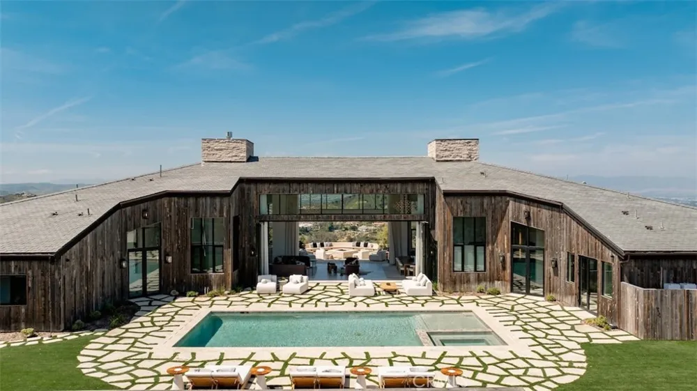 3121 Old Topanga Canyon Calabasas, CA 90290