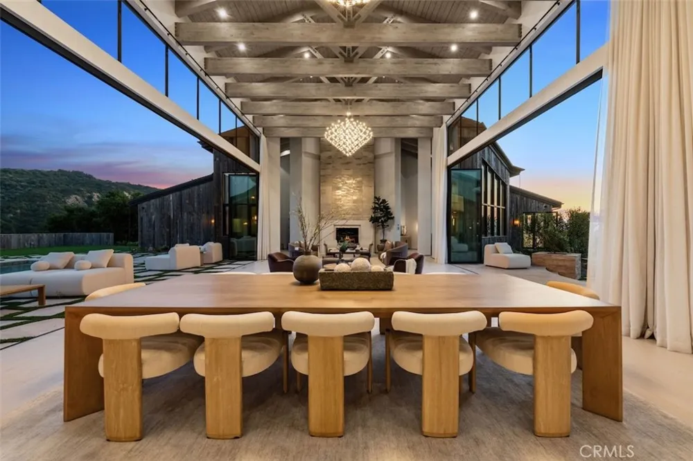 3121 Old Topanga Canyon Calabasas, CA 90290