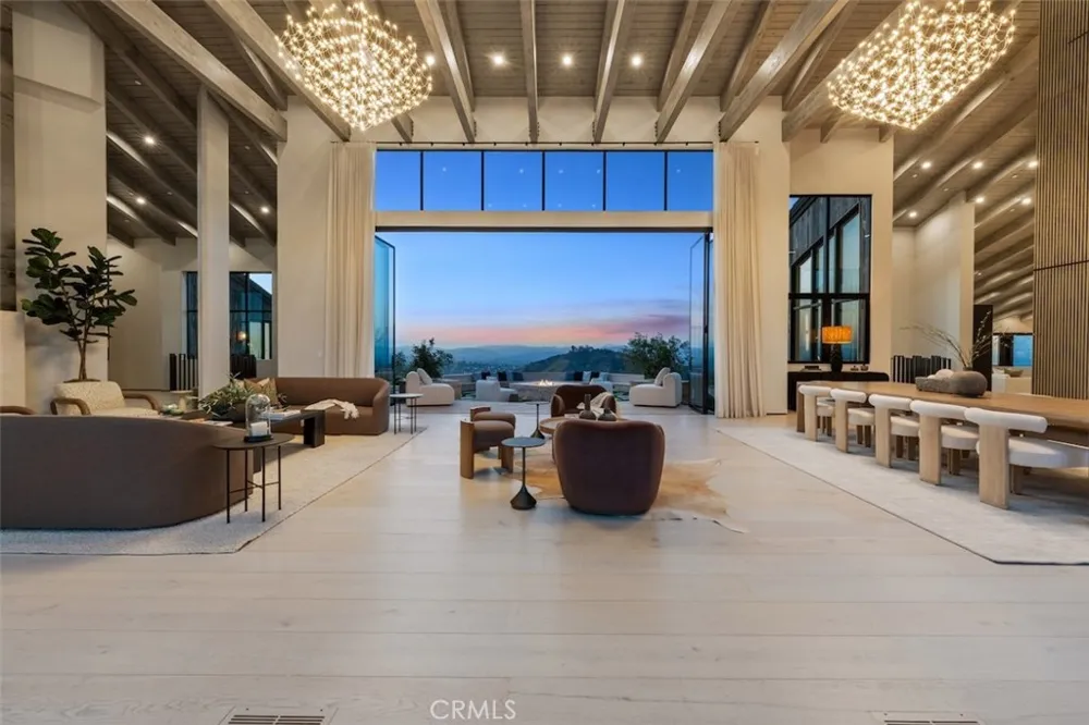 3121 Old Topanga Canyon Calabasas, CA 90290