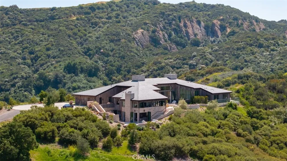 3121 Old Topanga Canyon Calabasas, CA 90290