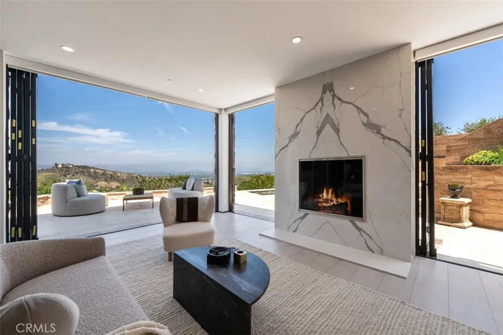 3121 Old Topanga Canyon Calabasas, CA 90290
