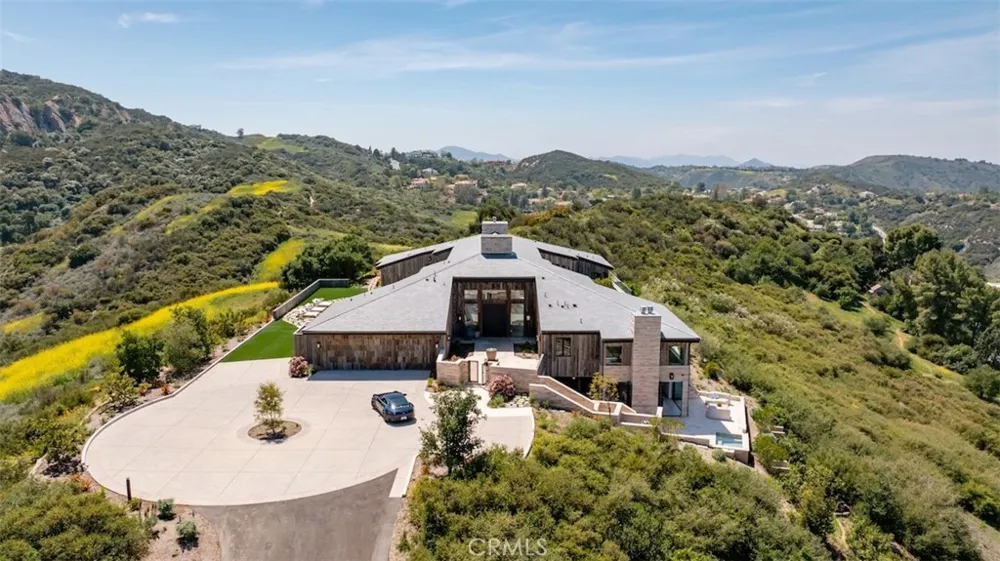 3121 Old Topanga Canyon Calabasas, CA 90290