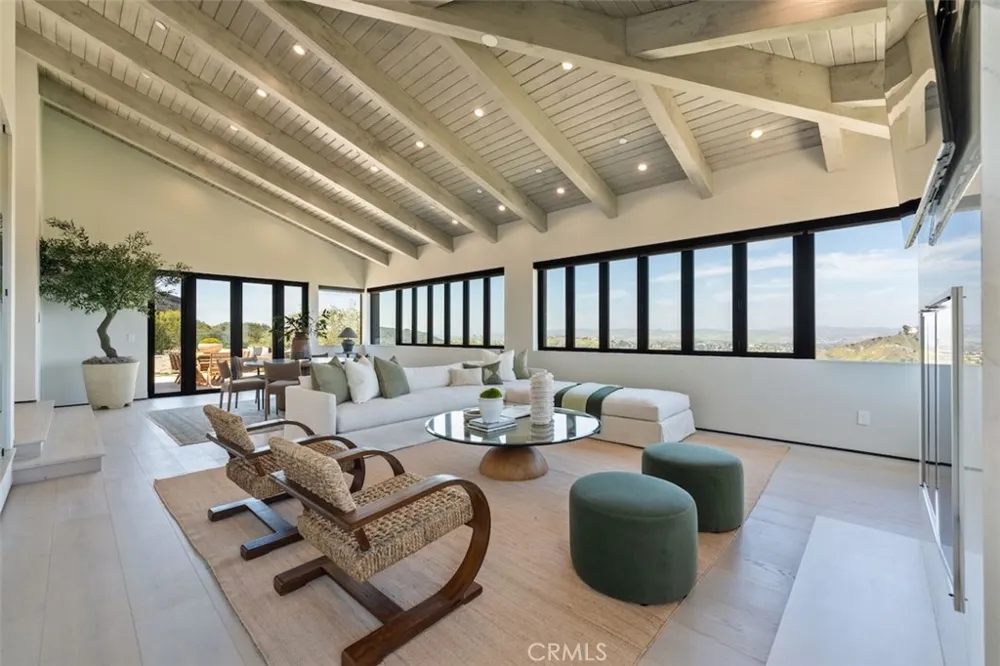 3121 Old Topanga Canyon Calabasas, CA 90290