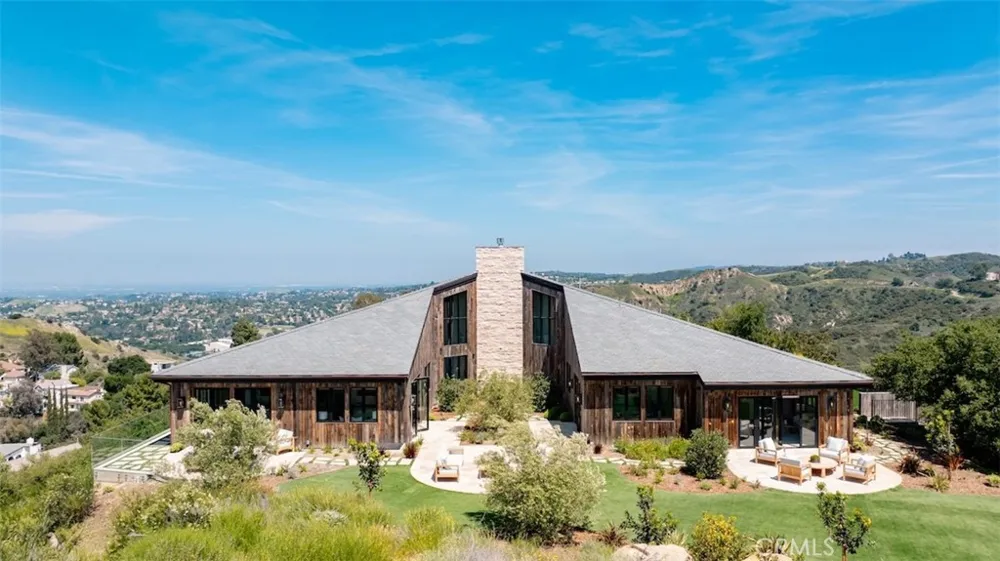 3121 Old Topanga Canyon Calabasas, CA 90290
