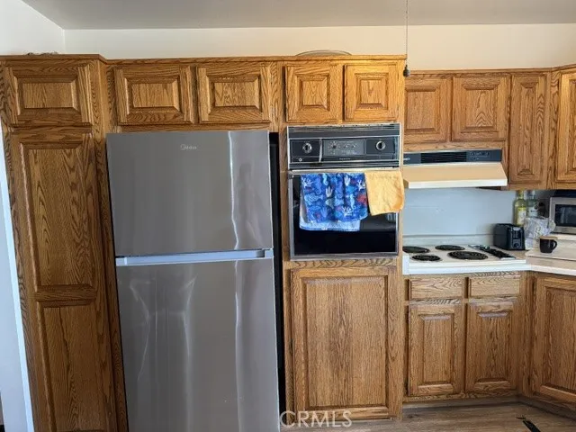 313 Desnok Needles, CA 92363