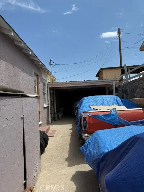 313 Desnok Needles, CA 92363