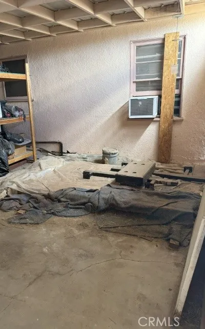 313 Desnok Needles, CA 92363