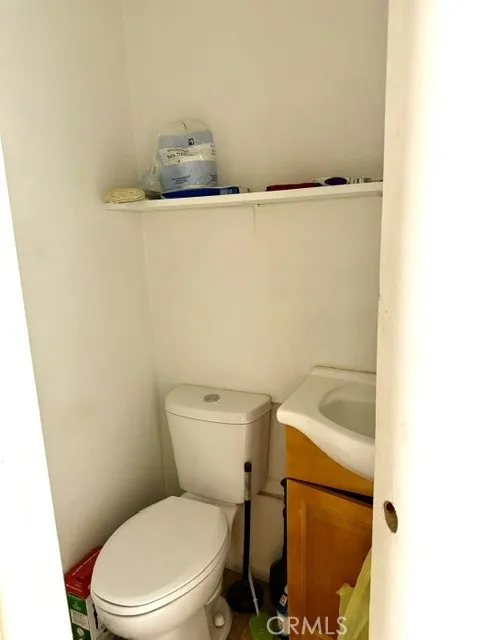 313 Desnok Needles, CA 92363