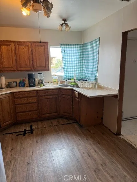 313 Desnok Needles, CA 92363