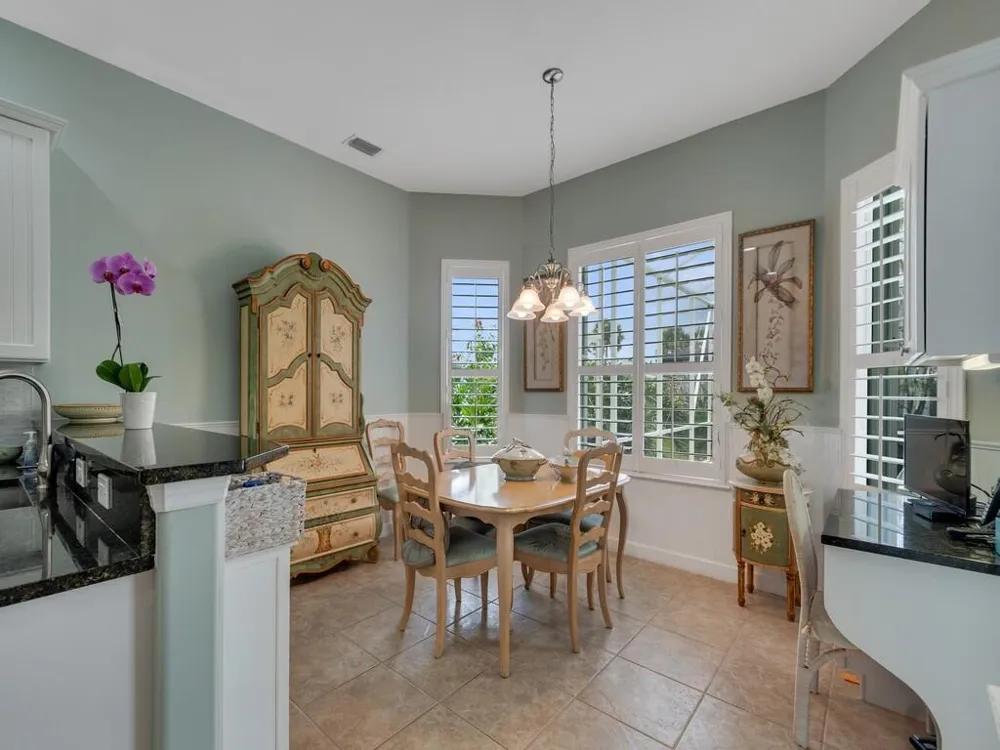 6566 35th Place Vero Beach, FL 32966