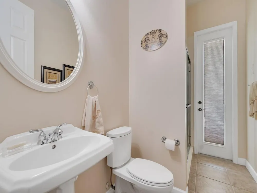 6566 35th Place Vero Beach, FL 32966