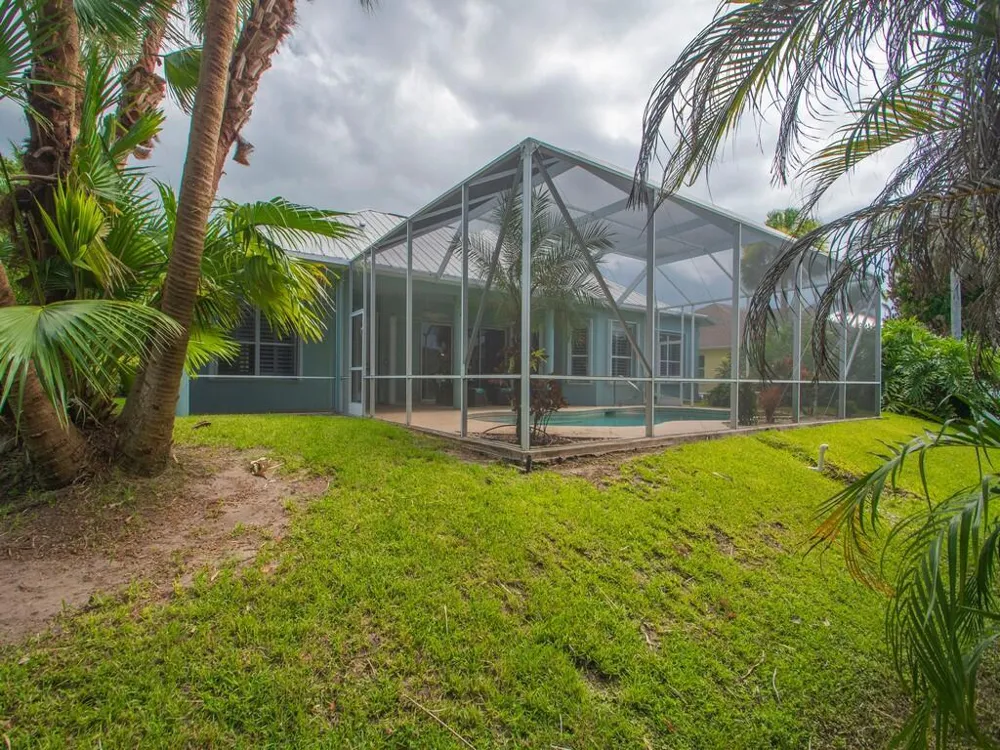 6566 35th Place Vero Beach, FL 32966