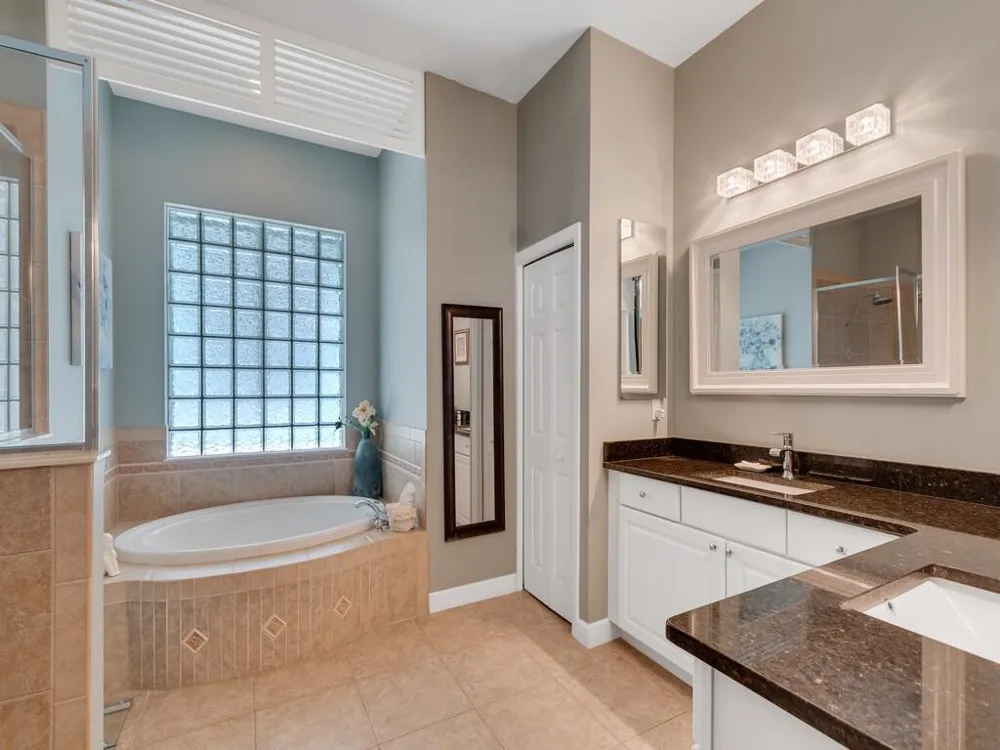 6566 35th Place Vero Beach, FL 32966