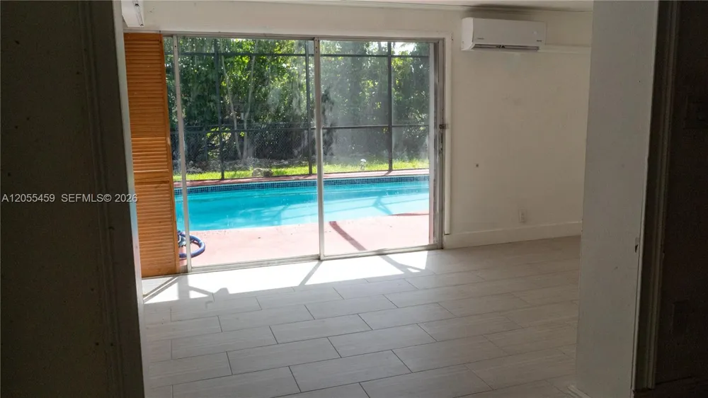 20530 Eagle Nest Rd Cutler Bay, FL 33189