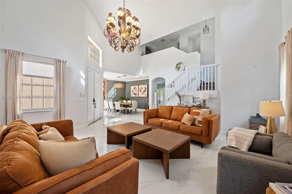 3846 W Gardenia Ave Weston, FL 33332