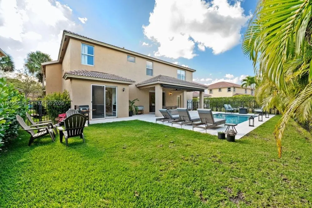 3846 W Gardenia Ave Weston, FL 33332