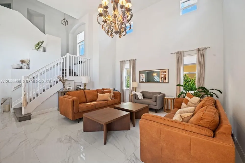 3846 W Gardenia Ave Weston, FL 33332