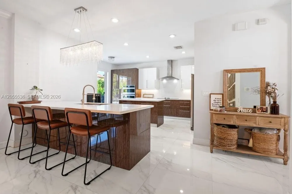3846 W Gardenia Ave Weston, FL 33332