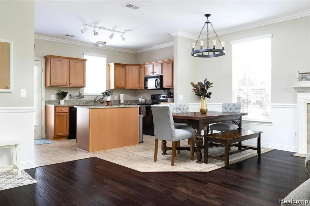 45630 Altz Street Utica City, MI 48315