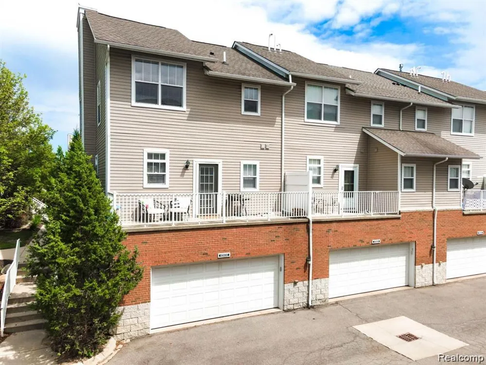 45630 Altz Street Utica City, MI 48315