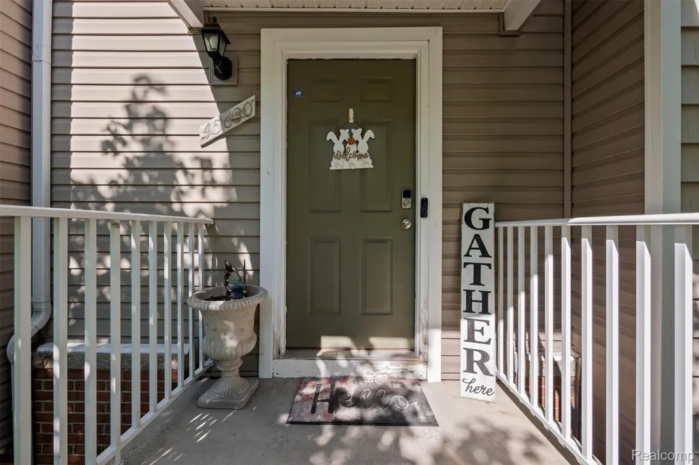 45630 Altz Street Utica City, MI 48315