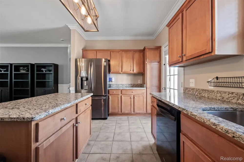 45630 Altz Street Utica City, MI 48315