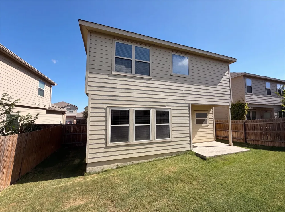 276 Circle Way #26E Jarrell, TX 76537