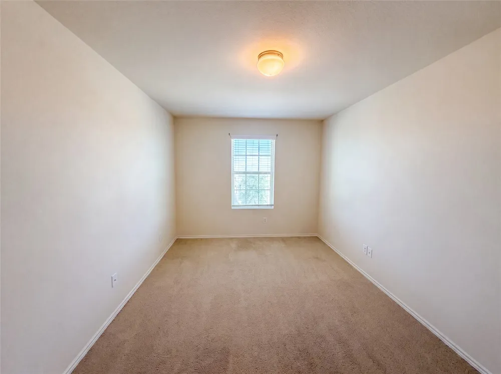 276 Circle Way #26E Jarrell, TX 76537
