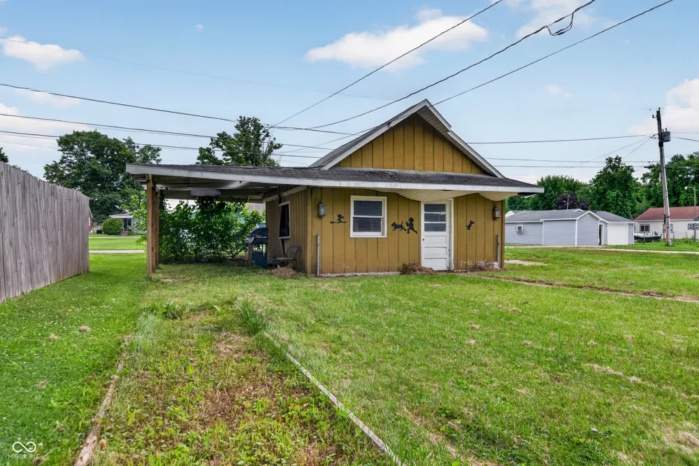 1311 S J STREET S Elwood, IN 46036