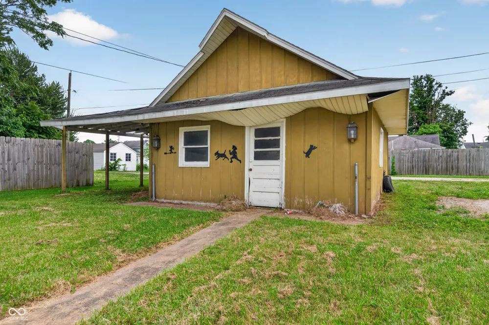 1311 S J STREET S Elwood, IN 46036
