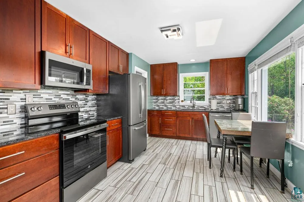 19 E Buffalo Street Duluth, MN 55811