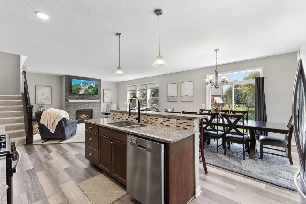 4596 Landings Way Minnetrista, MN 55375