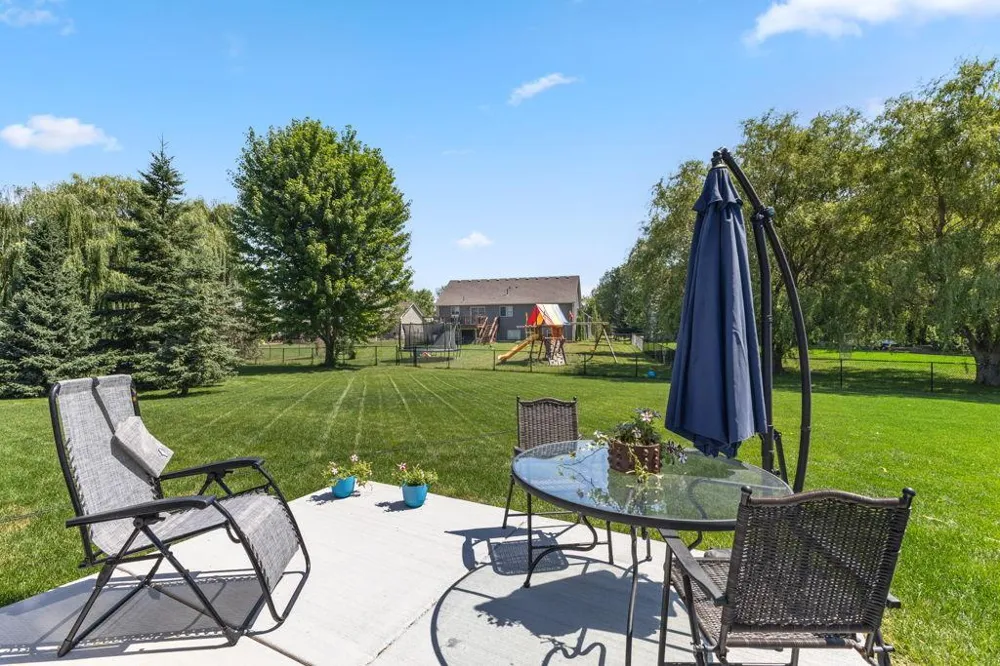 4596 Landings Way Minnetrista, MN 55375